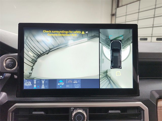 Used 2025 Toyota 4Runner Limited image 30