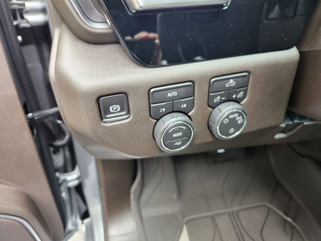 New 2026 Chevrolet Silverado 1500 LT w/ Leather Package image 16