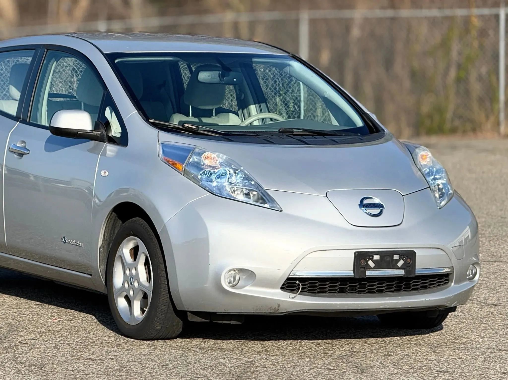 Used 2012 Nissan Leaf SL w/ Recycling/Organizational Pkg image 14