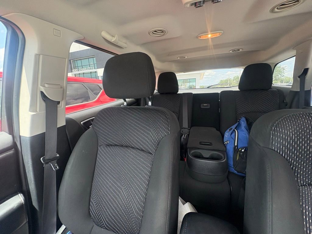 Used 2019 Dodge Journey SE w/ Premium Group FWD image 6