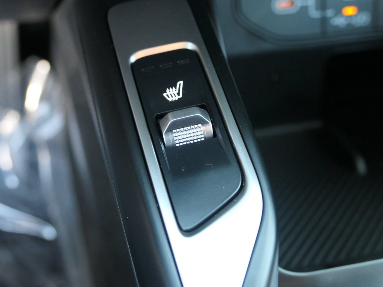 Certified 2026 Kia Sorento S FWD image 19