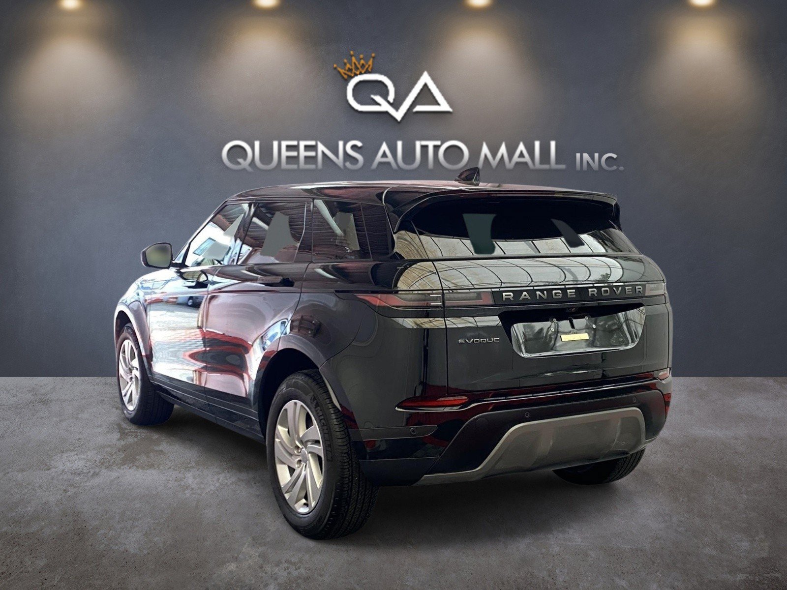 Used 2026 Land Rover Range Rover Evoque S AWD/4WD image 4