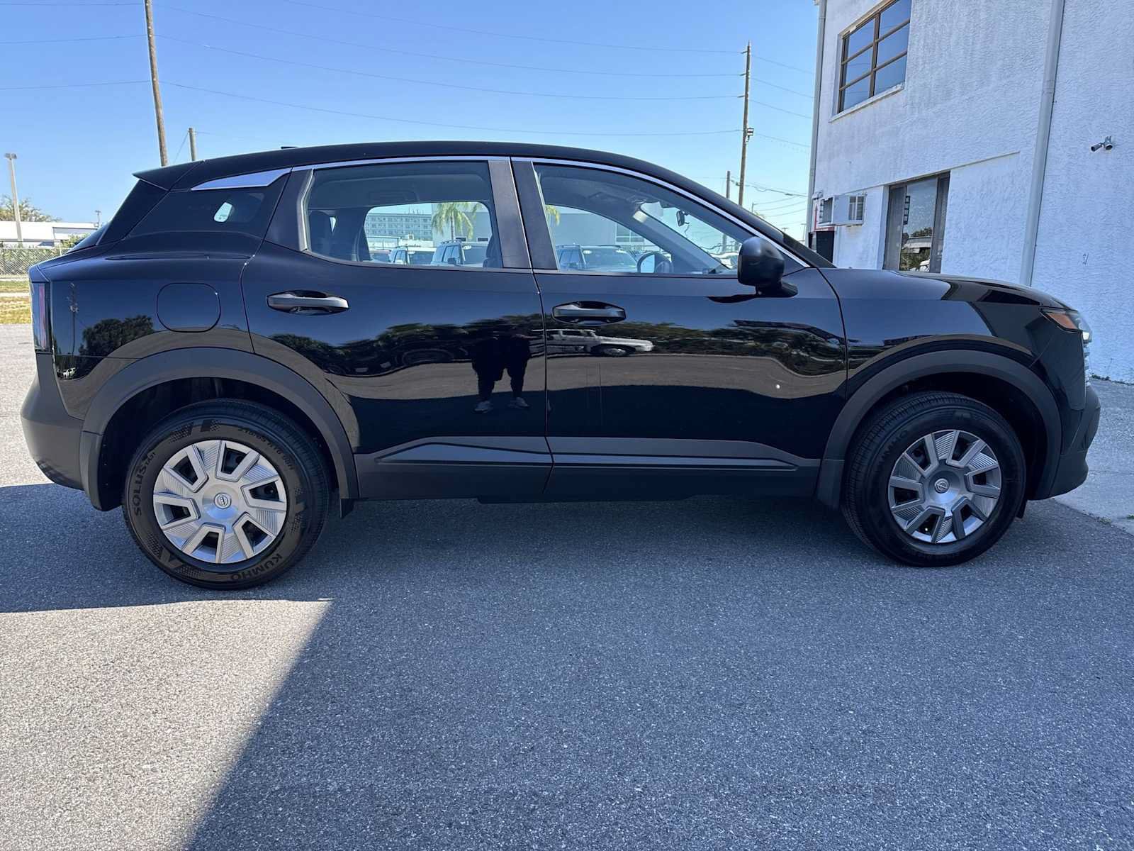 Used 2025 Nissan Kicks S FWD image 7