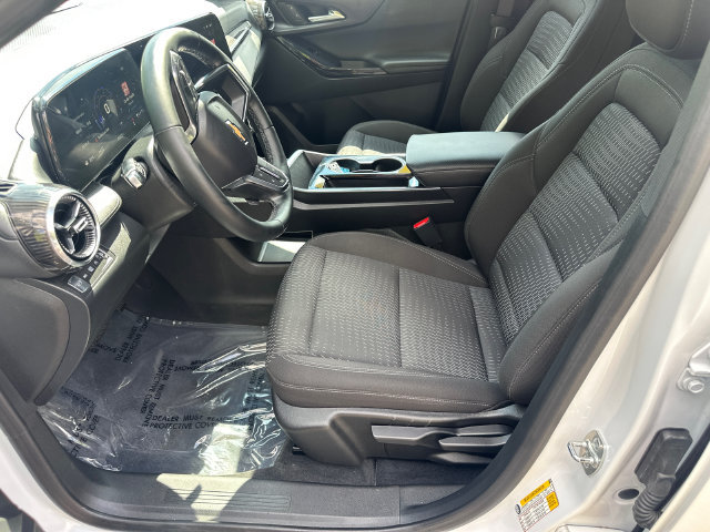 Used 2025 Chevrolet Equinox LT AWD/4WD image 28