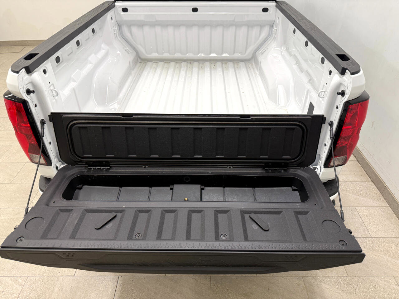 New 2025 Chevrolet Colorado LT w/ Advanced Trailering Package image 17