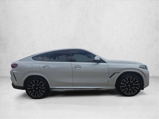 Used 2025 BMW X6 xDrive40i image 4
