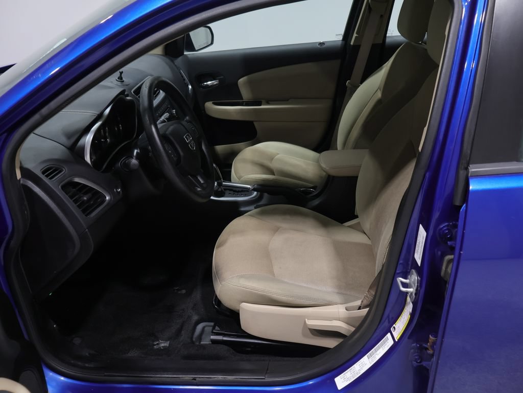 Used 2014 Dodge Avenger SE FWD image 9