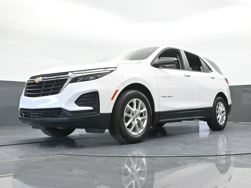 Used 2023 Chevrolet Equinox LS image 55