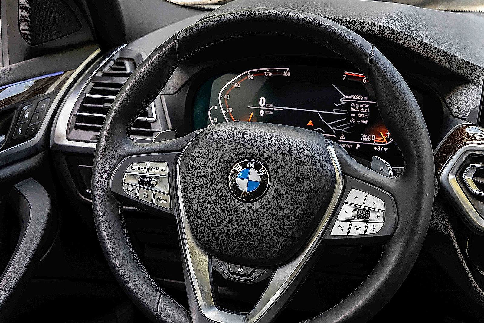 Used 2024 BMW X4 xDrive30i w/ Parking Assistance Package AWD/4WD image 10