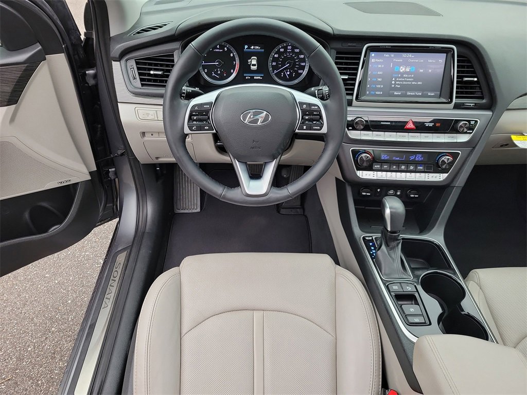 Used 2018 Hyundai Sonata Limited w/ Ultimate Package 07 image 17