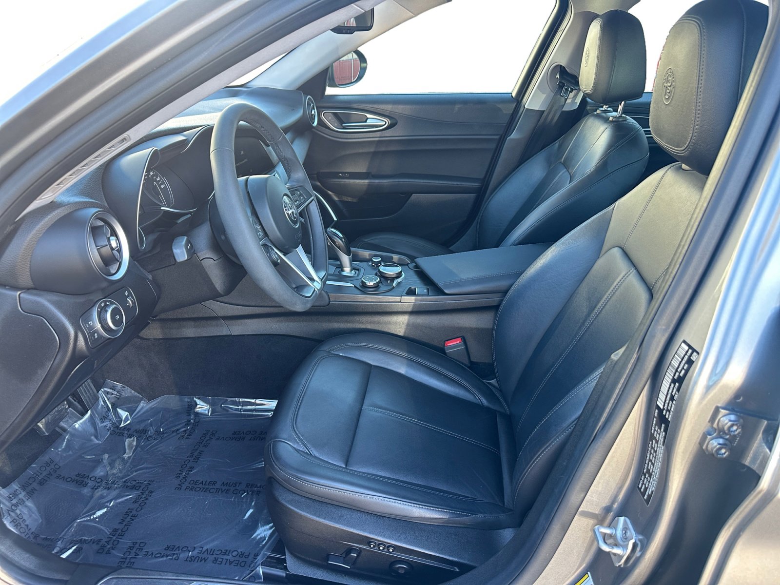 Used 2018 Alfa Romeo Giulia image 9