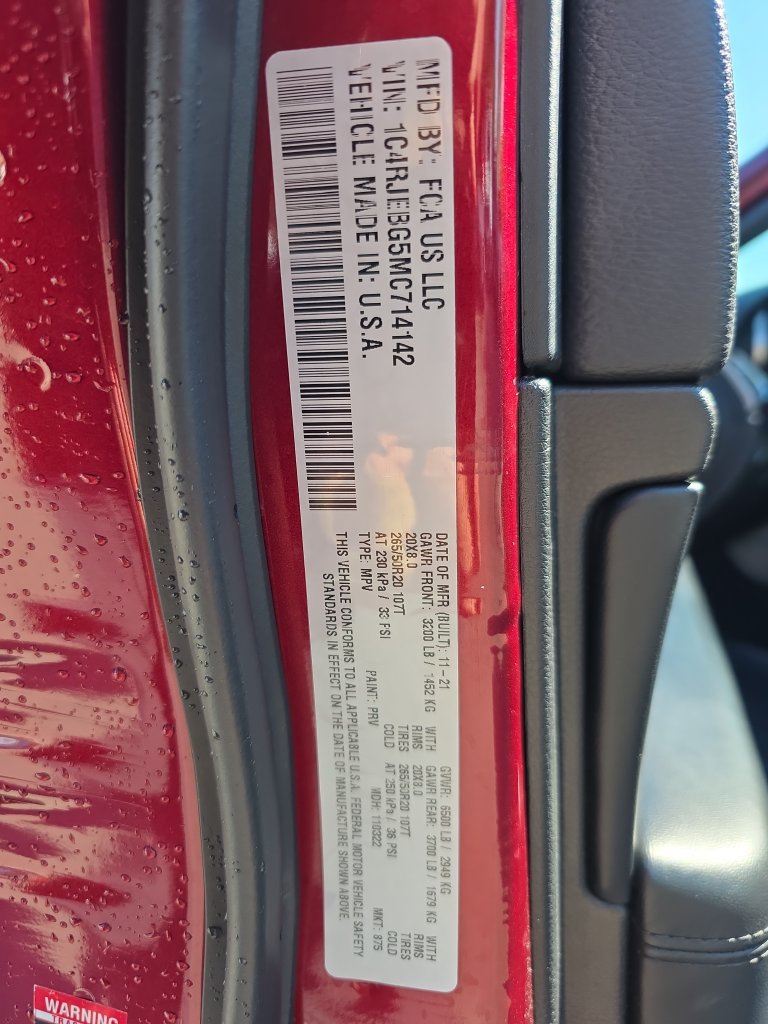 Used 2021 Jeep Grand Cherokee Limited w/ Sun & Sound Group RWD image 16