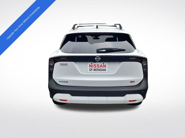 Used 2026 Nissan Kicks SR w/ SR Premium Package FWD image 4