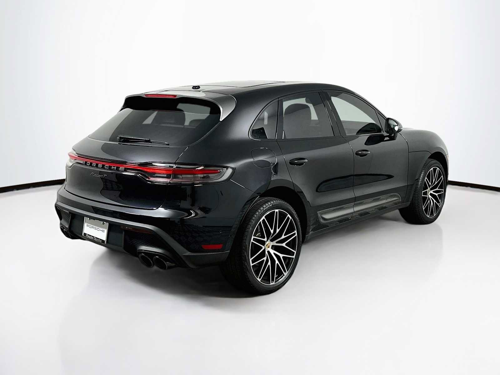 Certified 2024 Porsche Macan Turbo AWD/4WD image 9