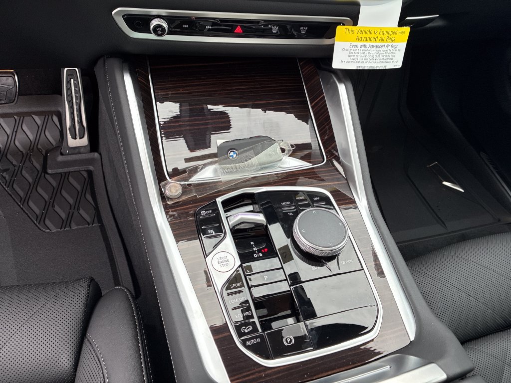 New 2027 BMW X6 xDrive40i w/ Climate Comfort Package AWD/4WD image 15