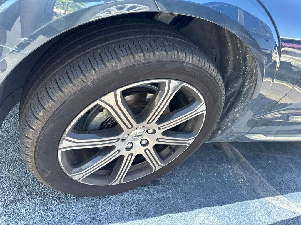 Used 2021 Volvo XC60 T5 Inscription AWD/4WD image 4