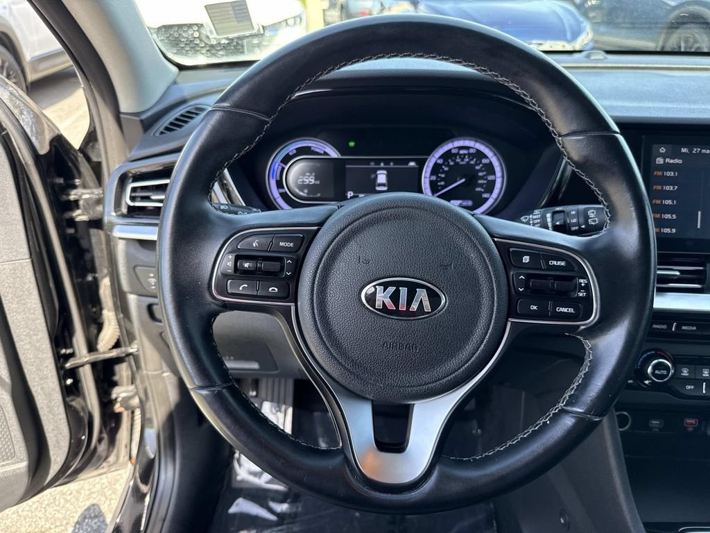Used 2021 Kia Niro LXS FWD image 39