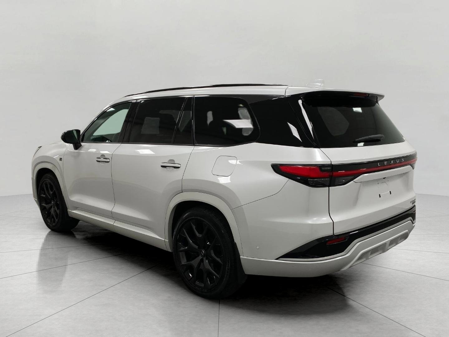 Used 2024 Lexus TX 500h AWD image 9