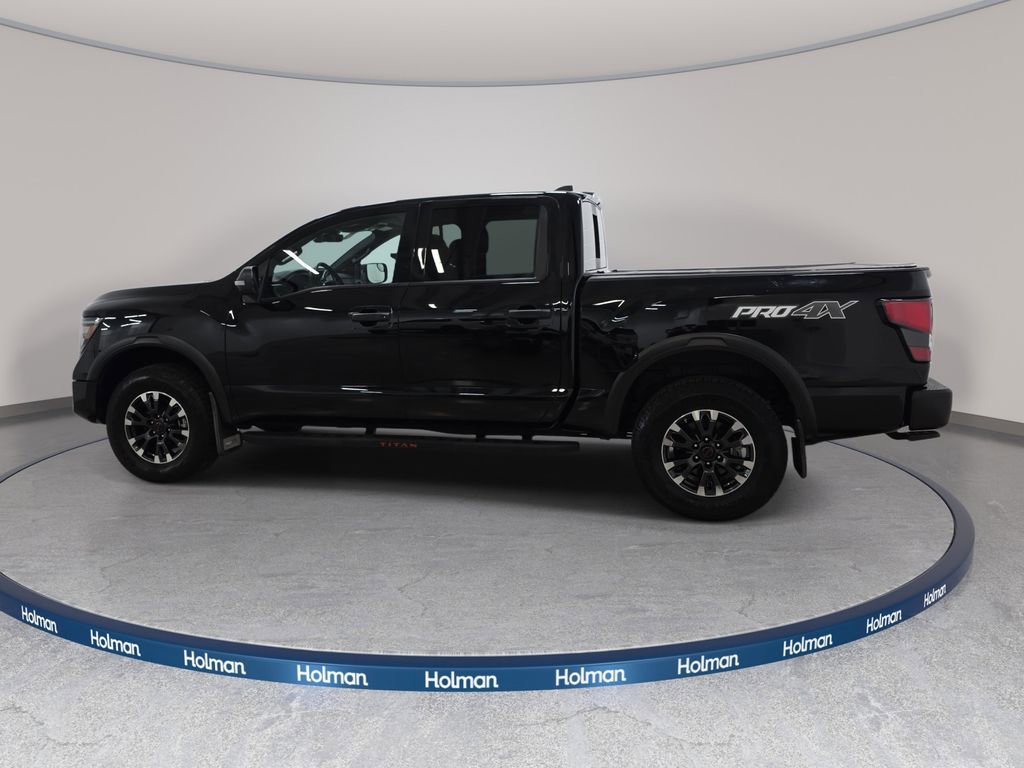 Used 2023 Nissan Titan PRO-4X w/ Pro-4x Convenience Package AWD/4WD image 9