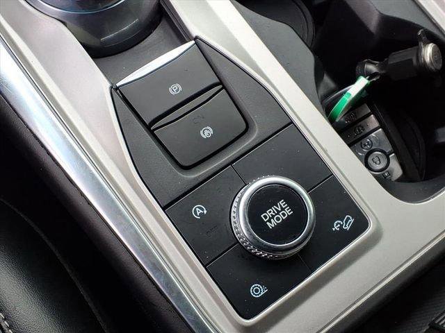 Used 2024 Ford Explorer XLT w/ Equipment Group 202A image 16