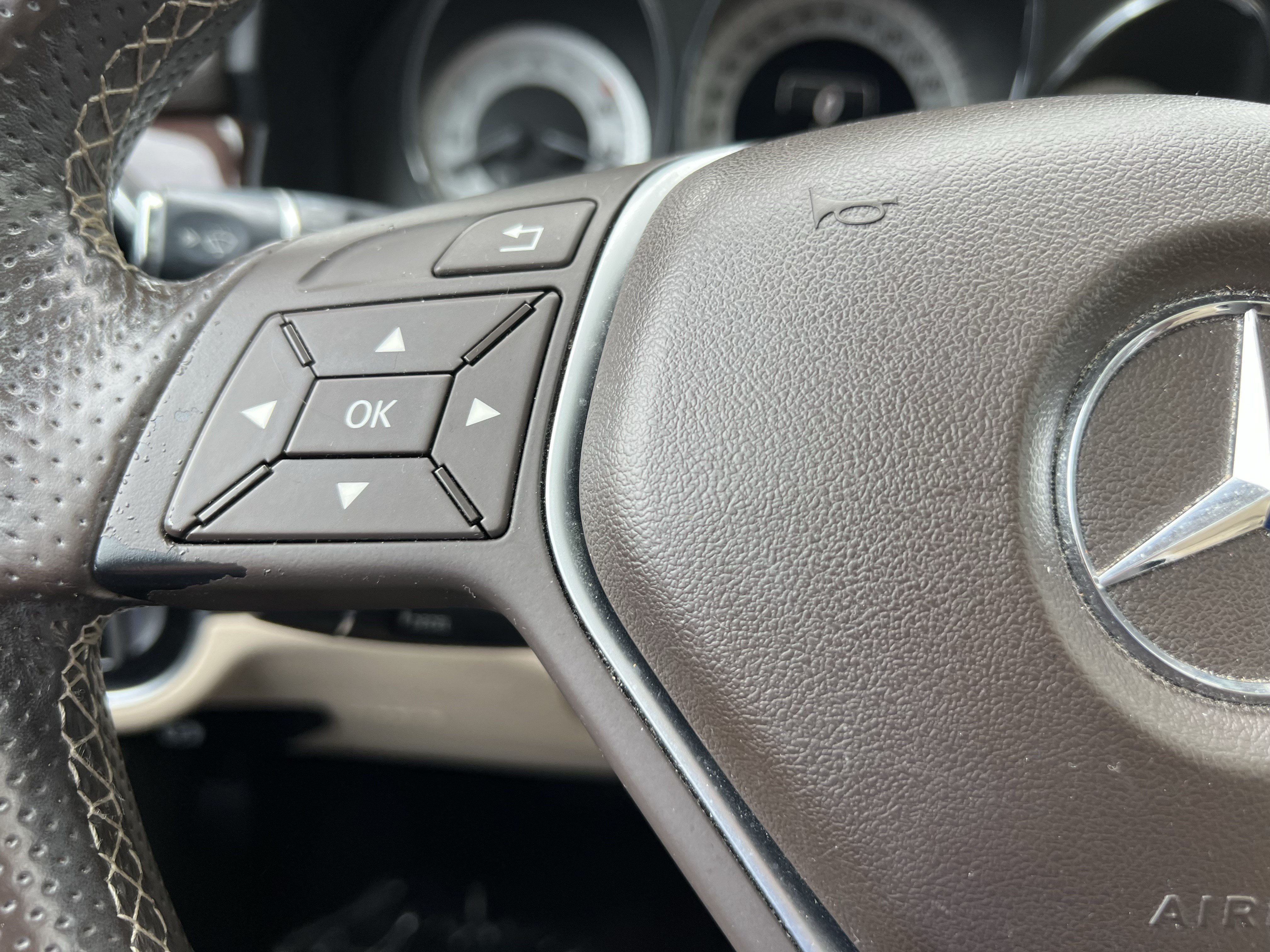 Used 2015 Mercedes-Benz GLK 250 BlueTEC 4MATIC image 19