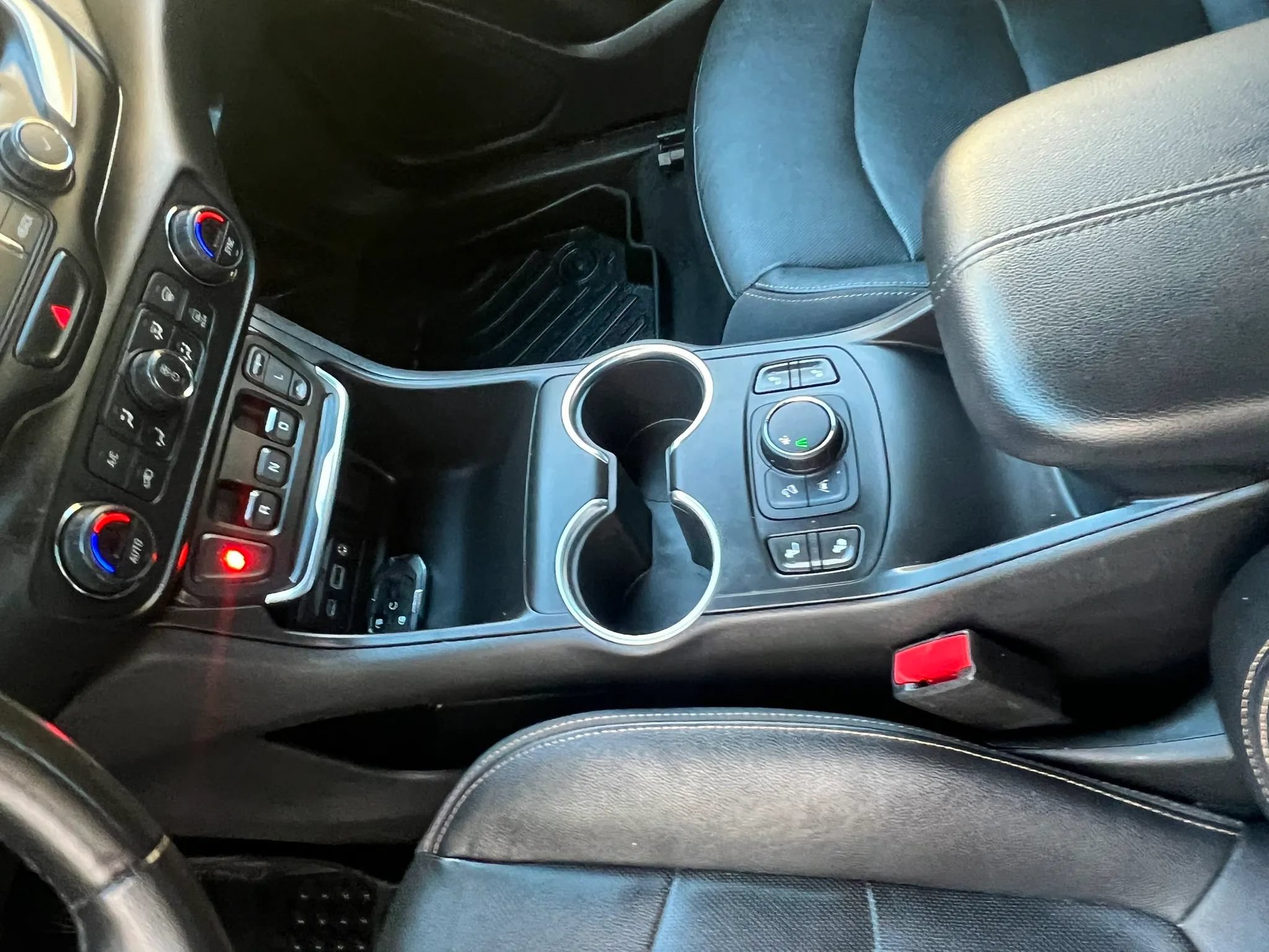 Used 2020 GMC Terrain SLT FWD image 15
