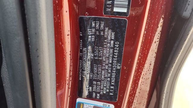 Used 2024 Kia Carnival LX image 34