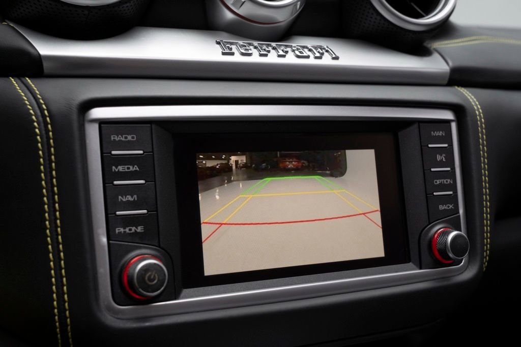 Used 2017 Ferrari California T image 29