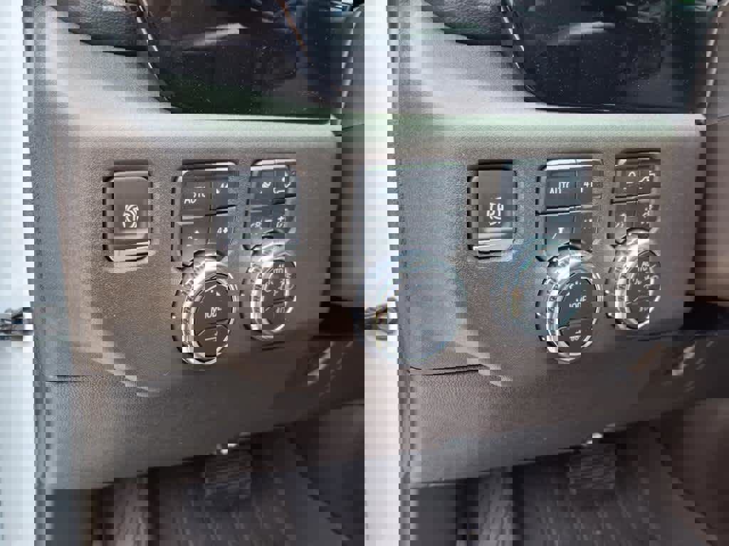 New 2025 GMC Sierra 2500 SLT w/ Texas SLT Premium Package image 5