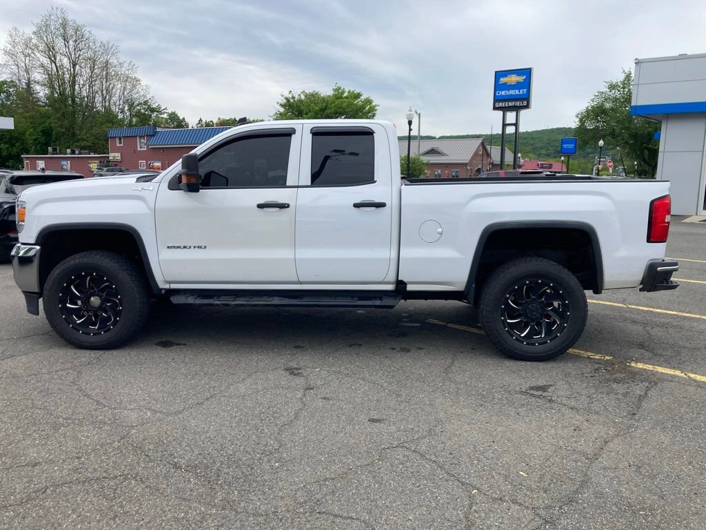 Used 2018 GMC Sierra 2500 4x4 Double Cab w/ Sierra Convenience Package image 4
