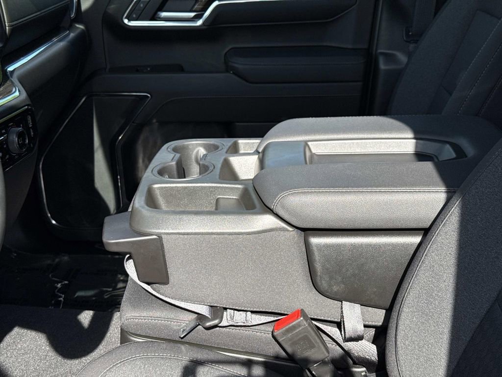 Used 2023 Chevrolet Silverado 1500 LT AWD/4WD image 14