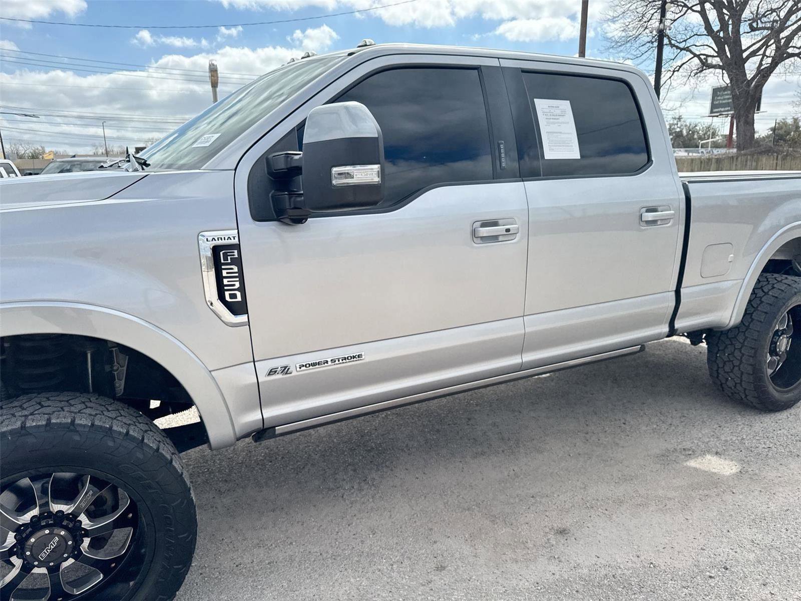 Used 2022 Ford F250 Lariat w/ Tremor Off-Road Package image 31