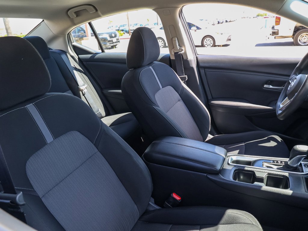 Used 2025 Nissan Sentra SV w/ Trunk Package FWD image 21