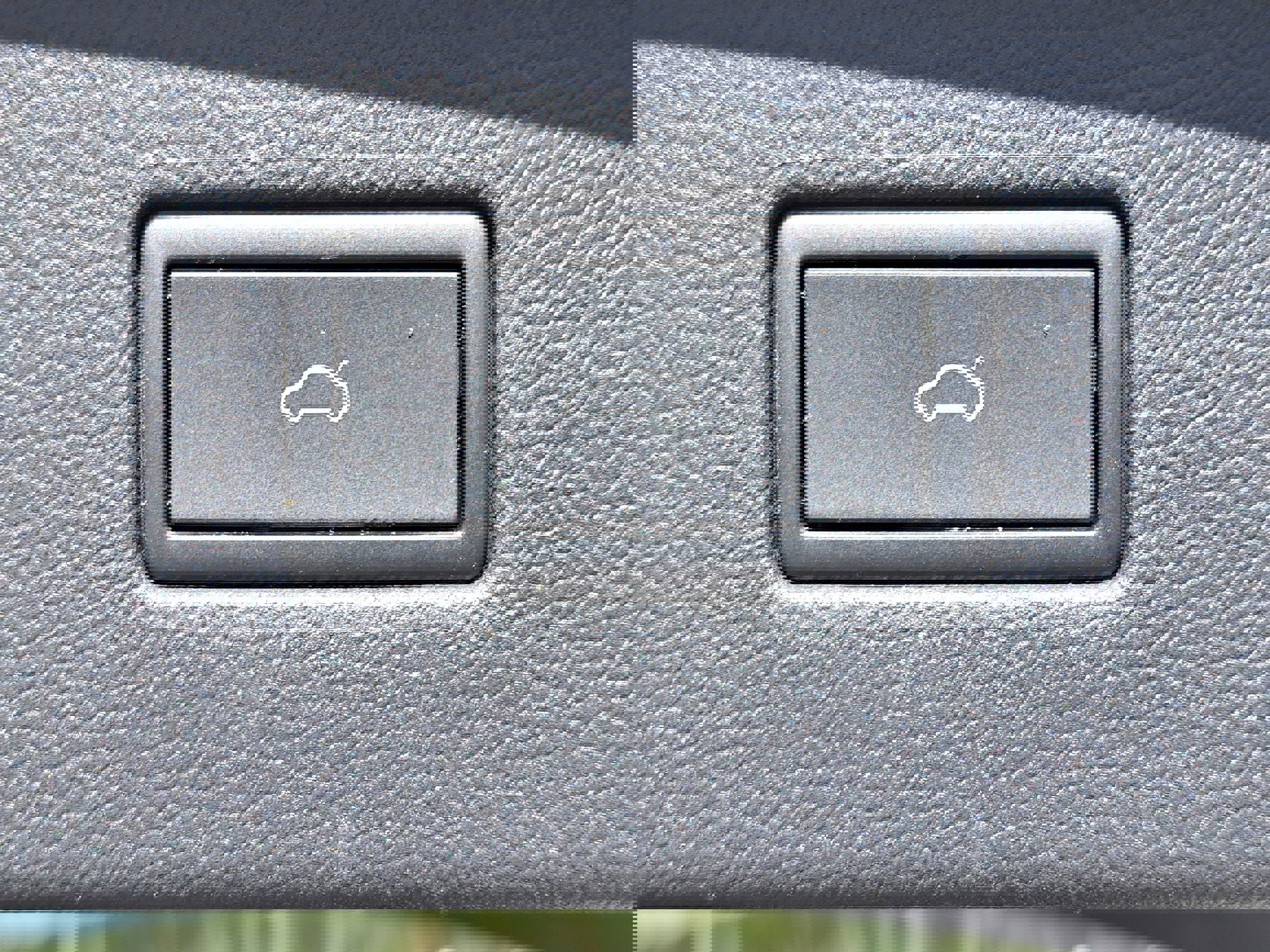 Certified 2023 Volkswagen Tiguan SE w/ Panoramic Sunroof Package image 13