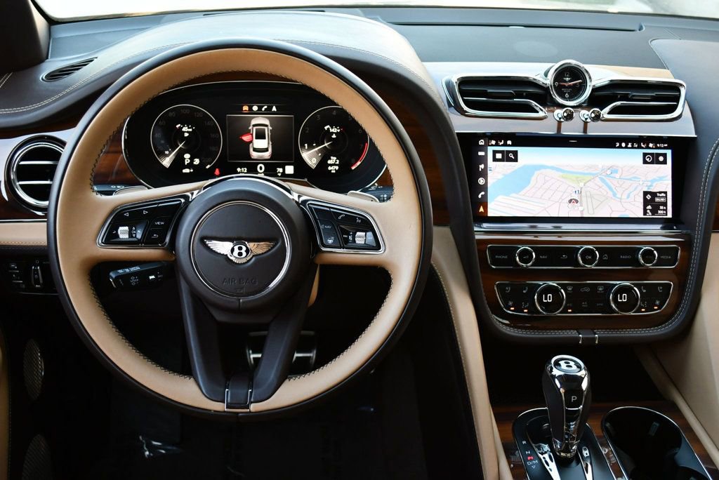 Used 2023 Bentley Bentayga Extended Wheelbase AWD/4WD image 53