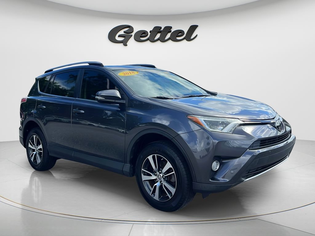 Used 2018 Toyota RAV4 XLE FWD image 3