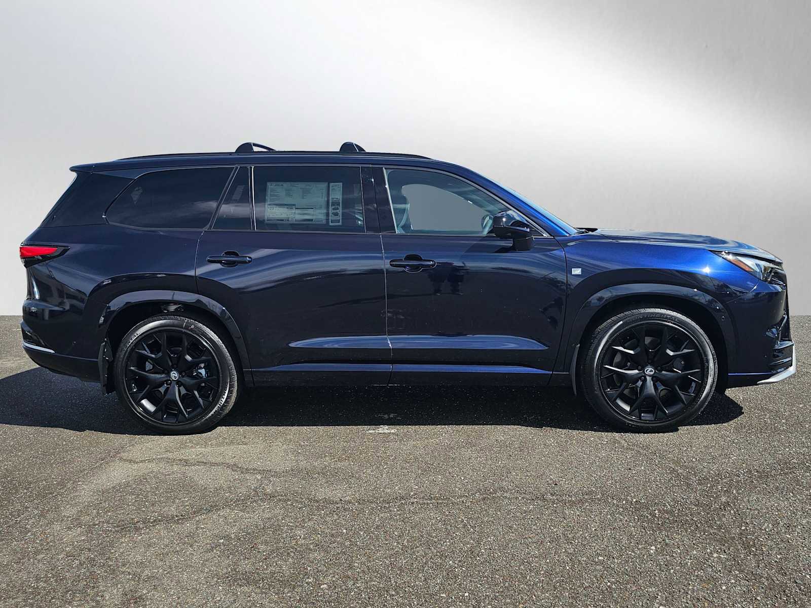 New 2026 Lexus TX 350 AWD image 2