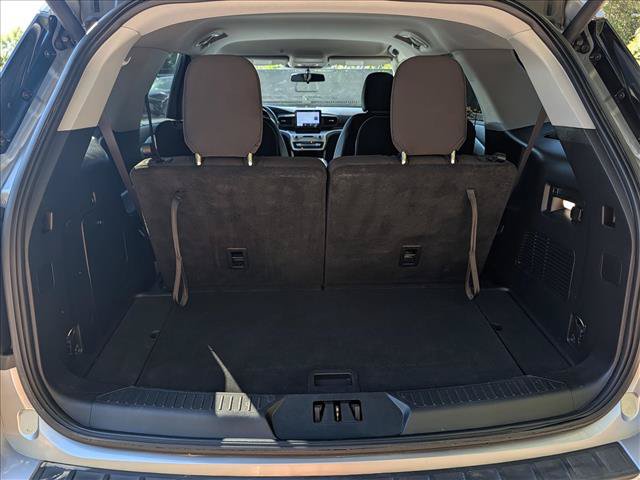 Used 2022 Ford Explorer XLT AWD/4WD image 19