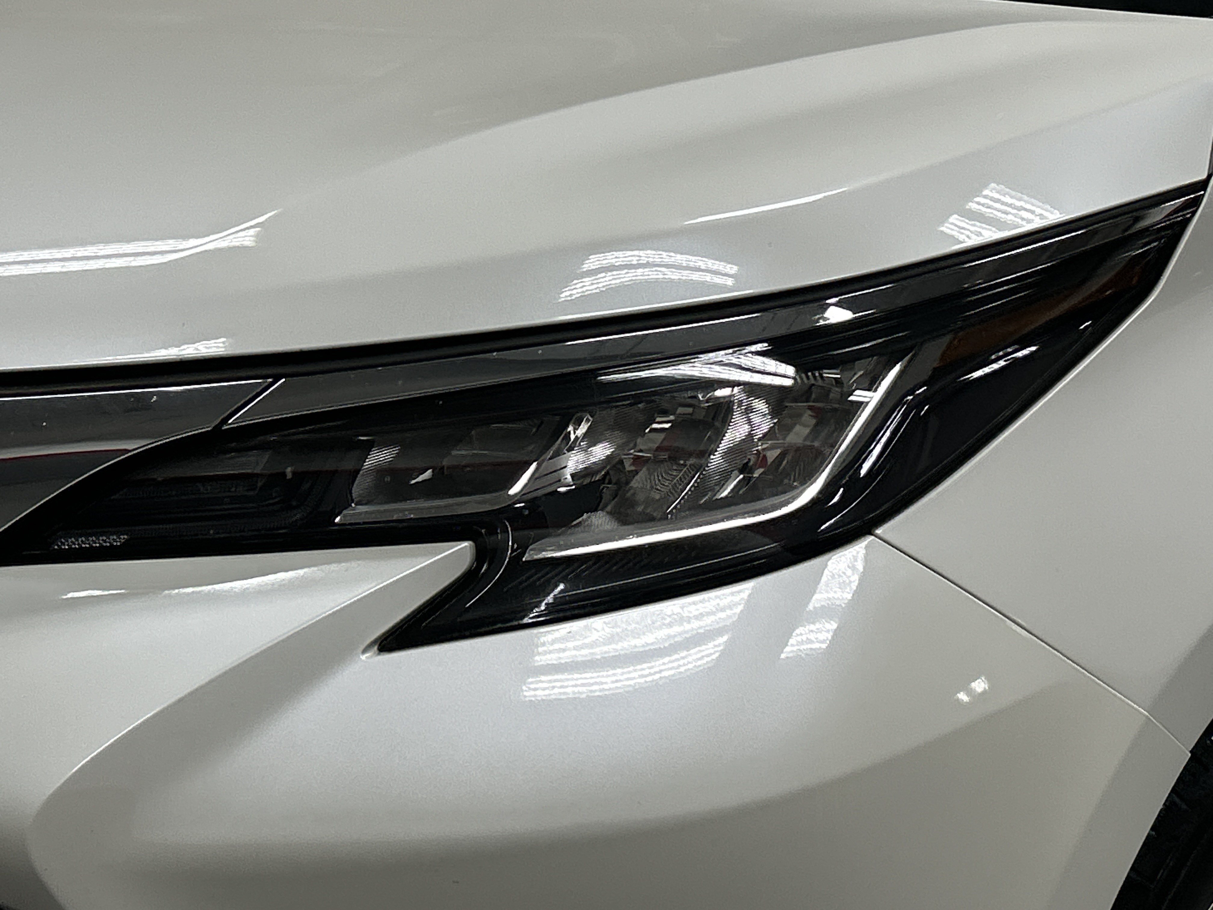 Used 2021 Toyota Sienna XLE FWD image 6