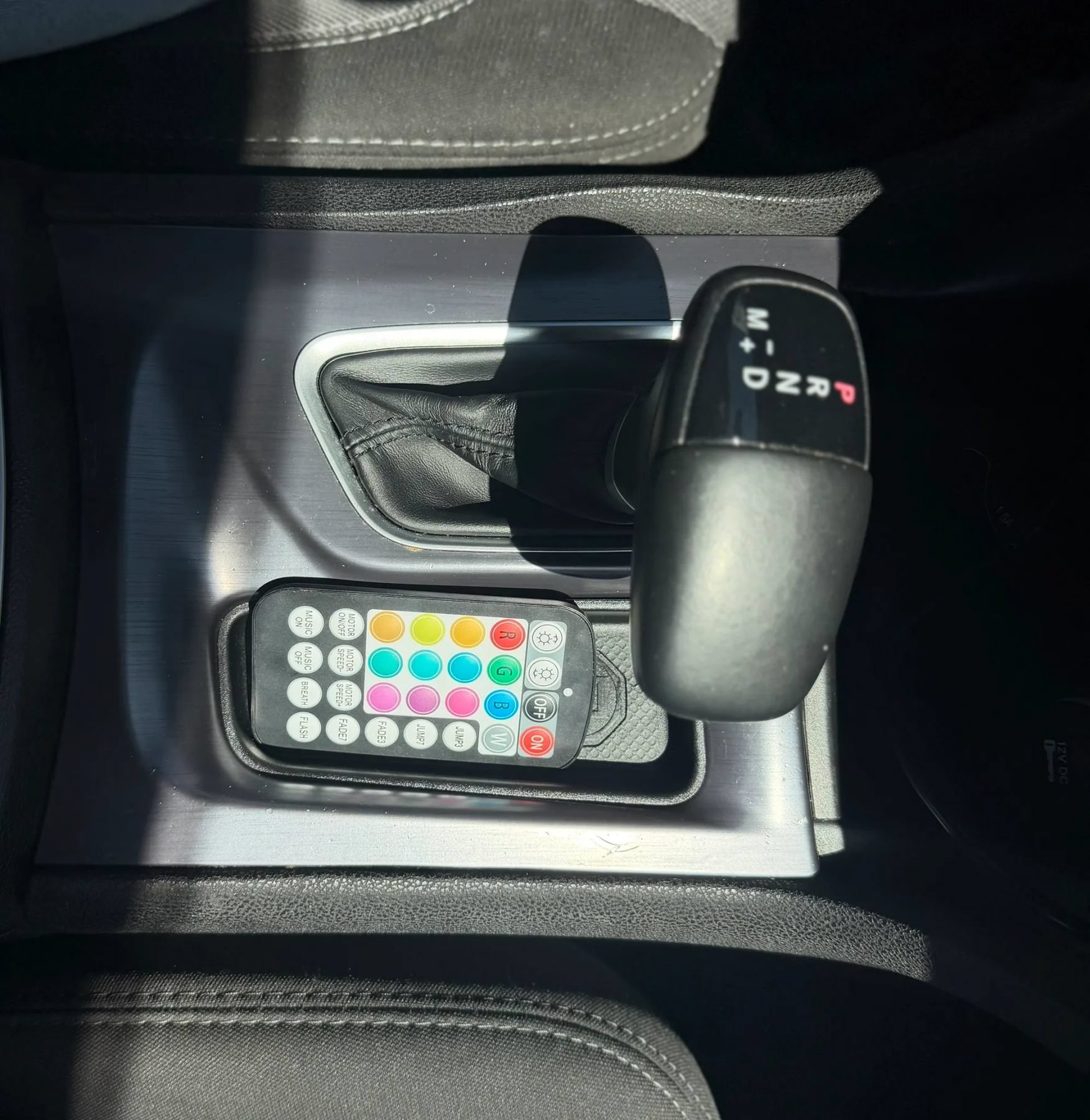 Used 2017 Dodge Charger SE RWD image 31