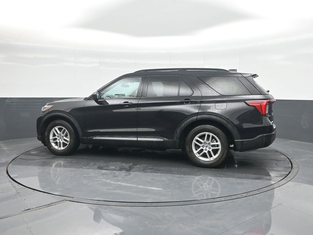 Used 2025 Ford Explorer Active image 28