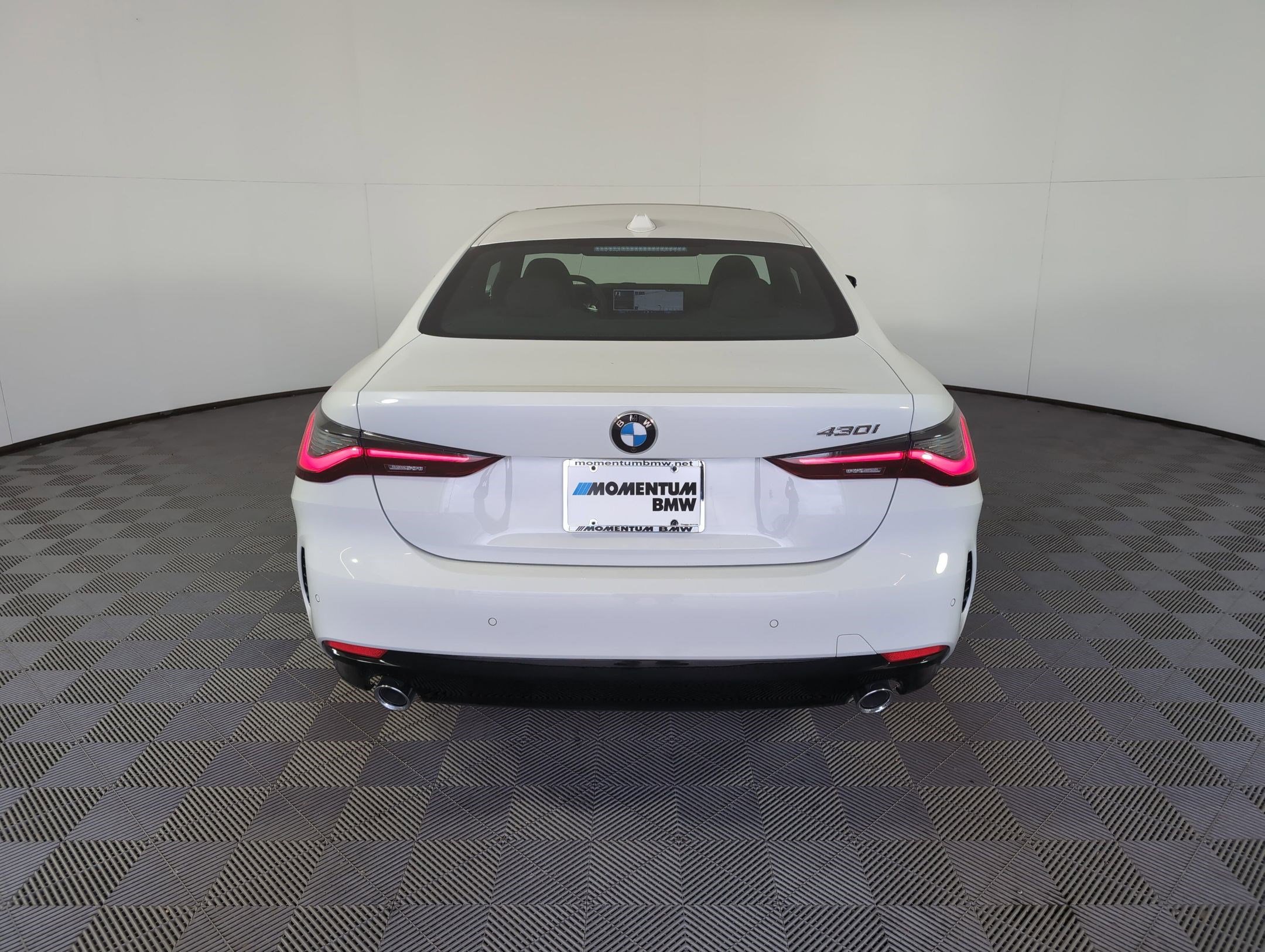 Used 2026 BMW 430i Coupe w/ Parking Assistance Package image 8