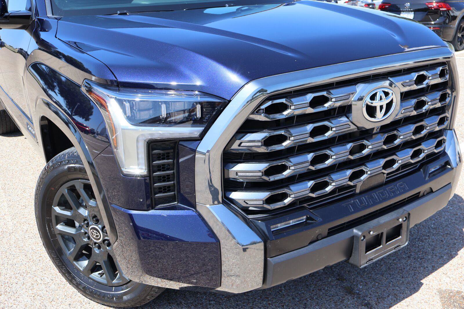 Used 2024 Toyota Tundra Platinum AWD/4WD image 8