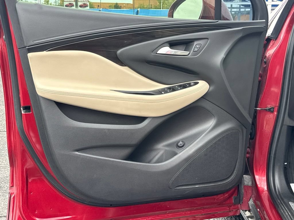 Used 2019 Buick Envision Preferred w/ LPO, Cargo Package FWD image 10