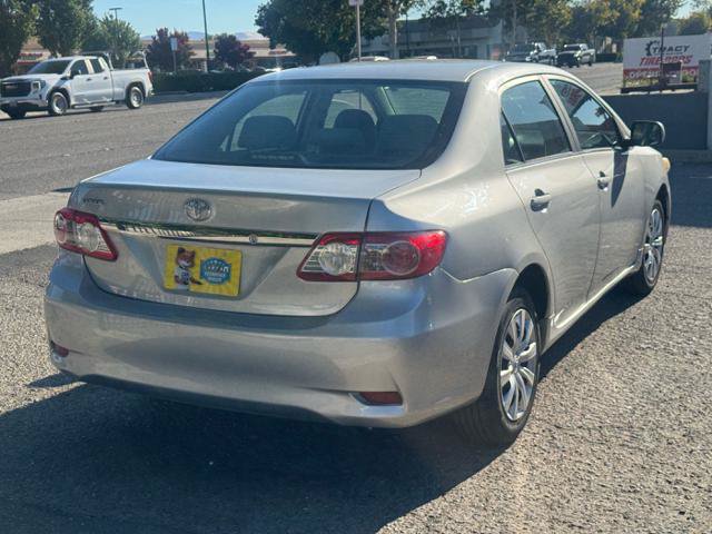 Used 2013 Toyota Corolla LE FWD image 6