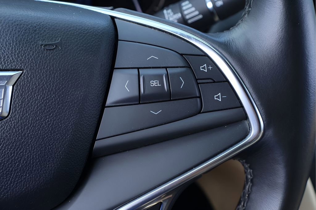 Used 2018 Cadillac XT5 Premium Luxury FWD image 21