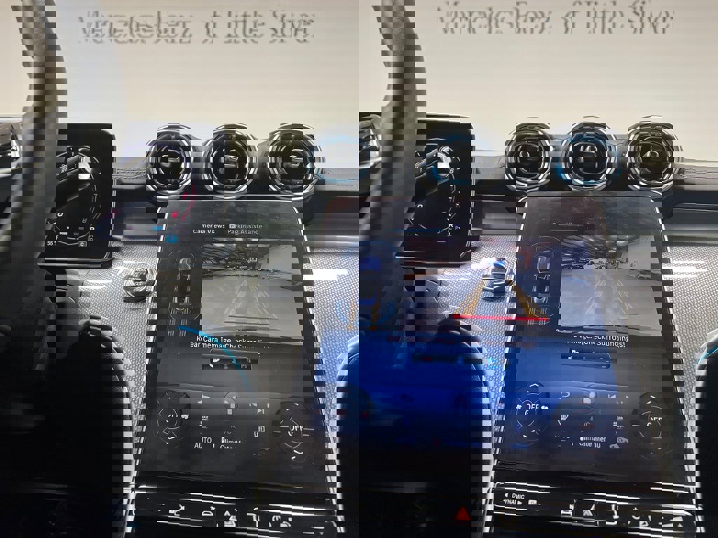 Used 2025 Mercedes-Benz CLE 300 4MATIC Cabriolet image 32