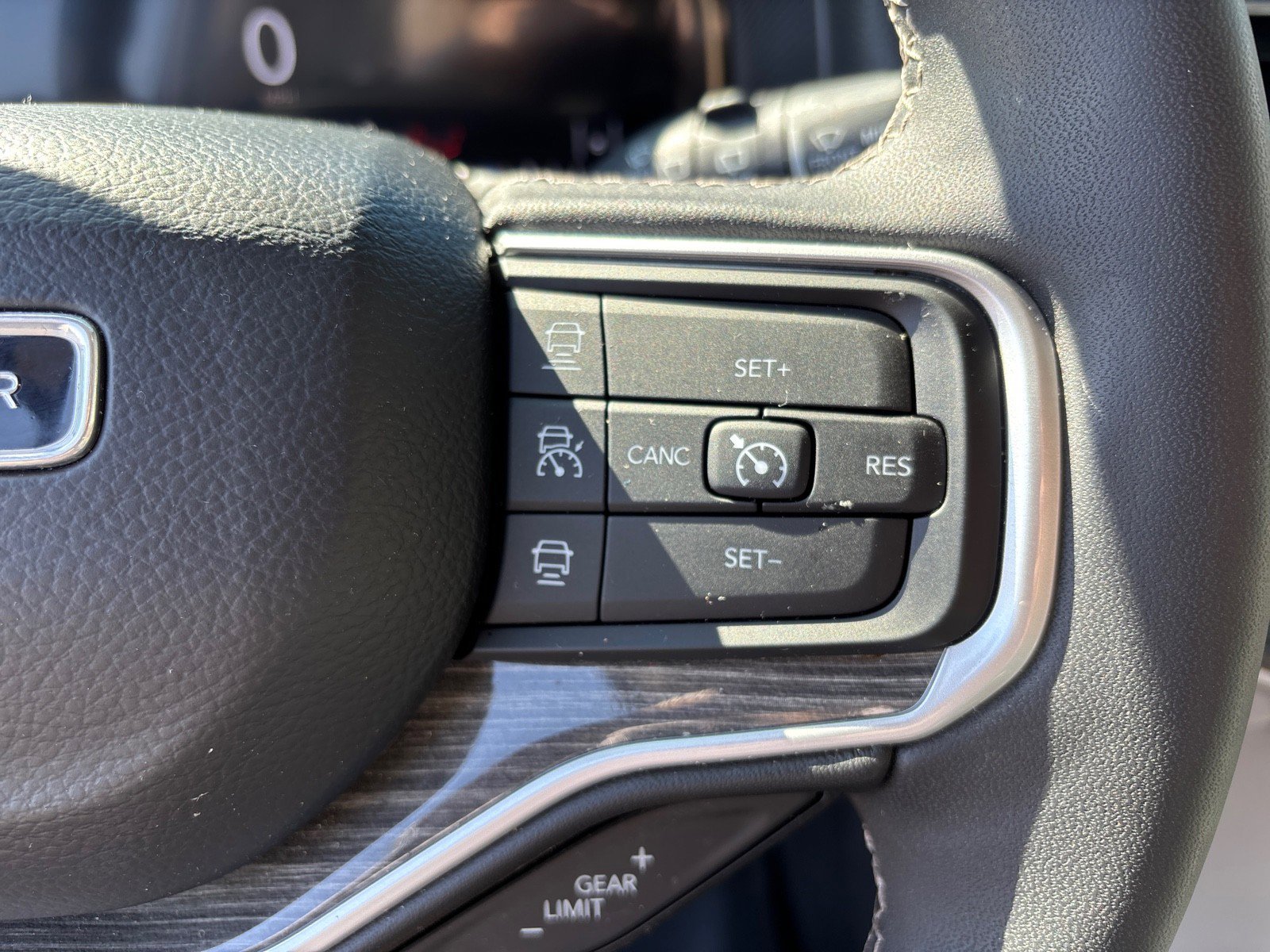 Used 2022 Jeep Wagoneer Series III w/ Flexible Seating Group image 19