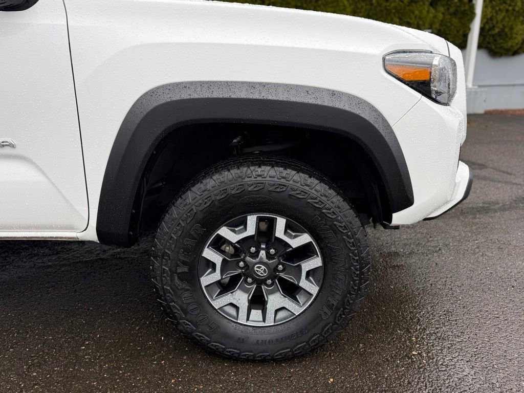 Certified 2023 Toyota Tacoma TRD Off-Road w/ Technology Package image 12