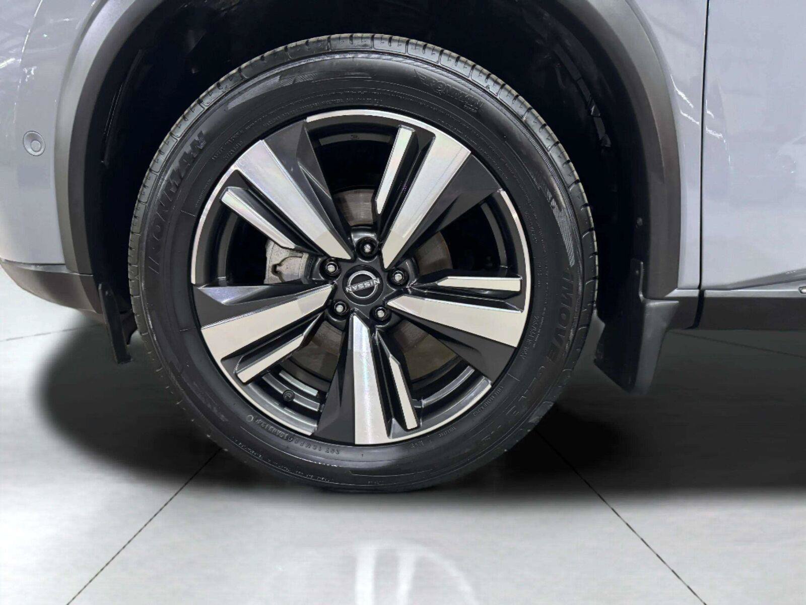 Used 2023 Nissan Rogue Platinum FWD image 40